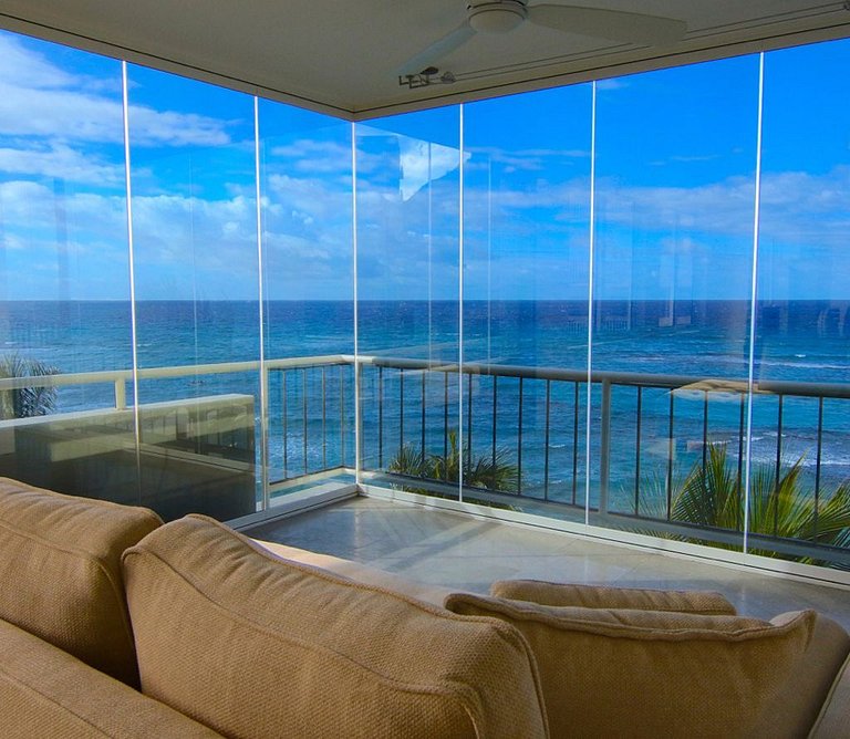 Sensação Tropical - Lindo apartamento com vista ao mar local